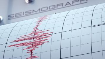 Controlling seismic activity through fluid injections